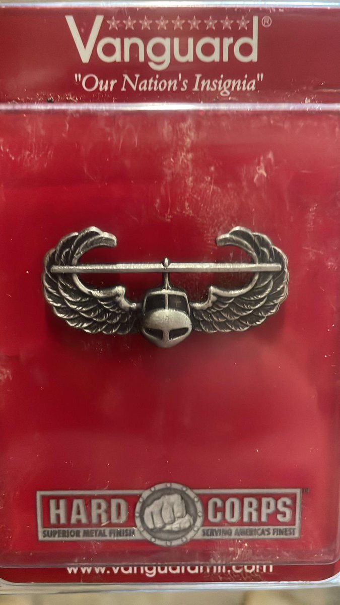 CoachAx's tweet image. Youngest completes Air Assault School!  Proud Army dad!