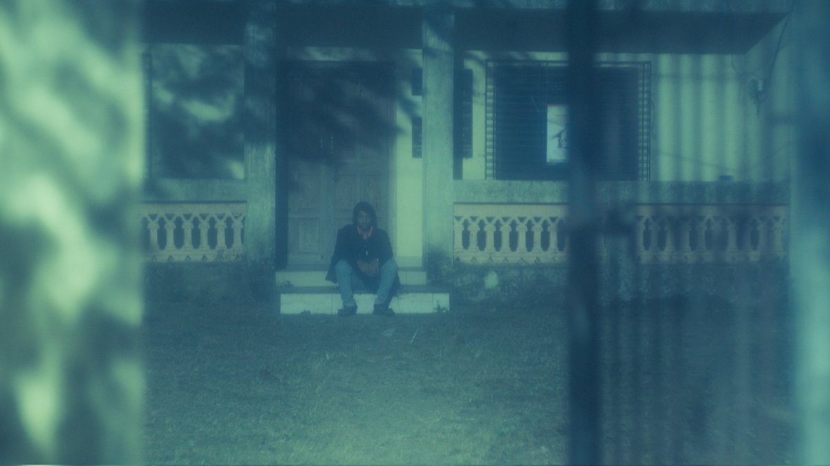 TakshShikari's tweet photo. Lurking https://t.co/pK5GASMsmv