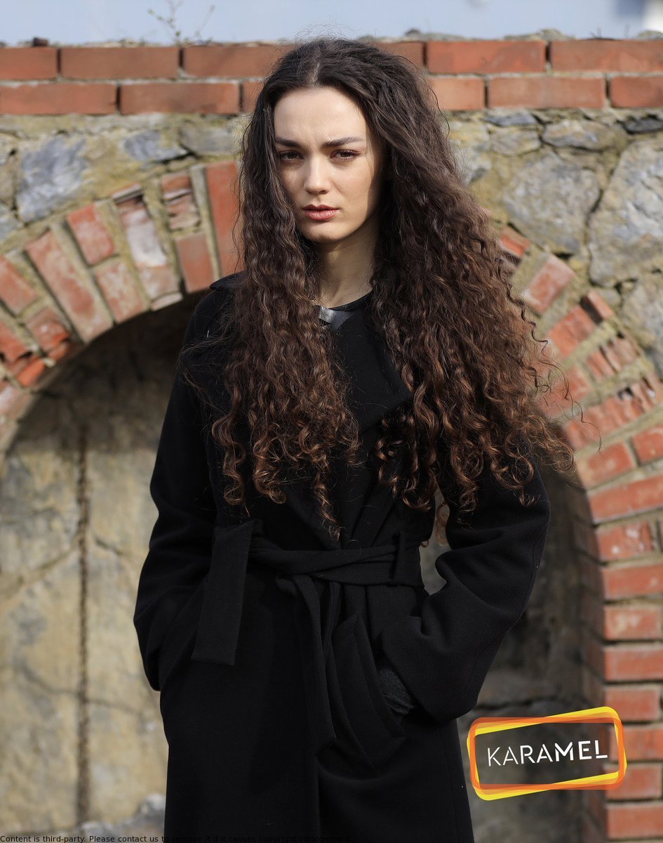 BYoder19's tweet image. Maya: "Will it be a familiar reunion?!"

TEMU app: "With our cash rewards, you'll be reunited with all the clothes you thought were gone forever!" 

Click clickly.space/a5xJAi and start shopping! 💸🛍️ 

#Maya #TEMU #CashRewards