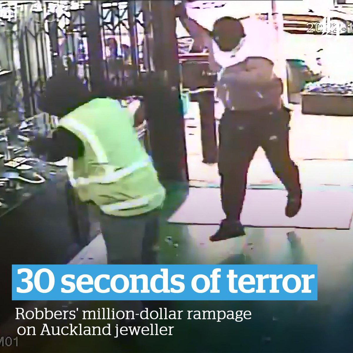 nzherald's tweet photo. #WATCH | Footage of a brazen heist of a family-owned high-end jeweller went viral went when members of the public attempted to fight back.
Now a new video has emerged — revealing the true extent of their rampage.
🔗 https://t.co/biccRWPoe8 https://t.co/ut9OdVOtBg