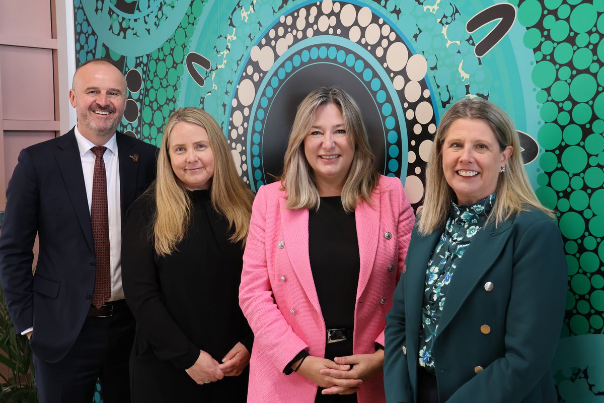 Today, we were privileged to host Chief Minister @ABarrMLA and Deputy Chief Minister @YvetteSBerry as they announced that from 2024, all three-year old Canberrans will be able to access one day a week of free three-year-old preschool. act.gov.au/our-canberra/l… #ozearlyed #cbr