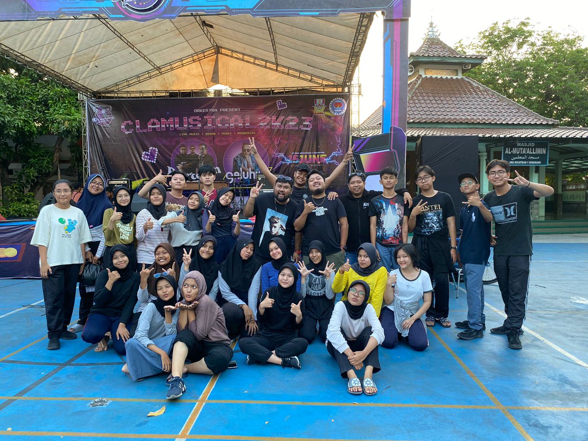 With pertelon koplo!🎺🎵🎸