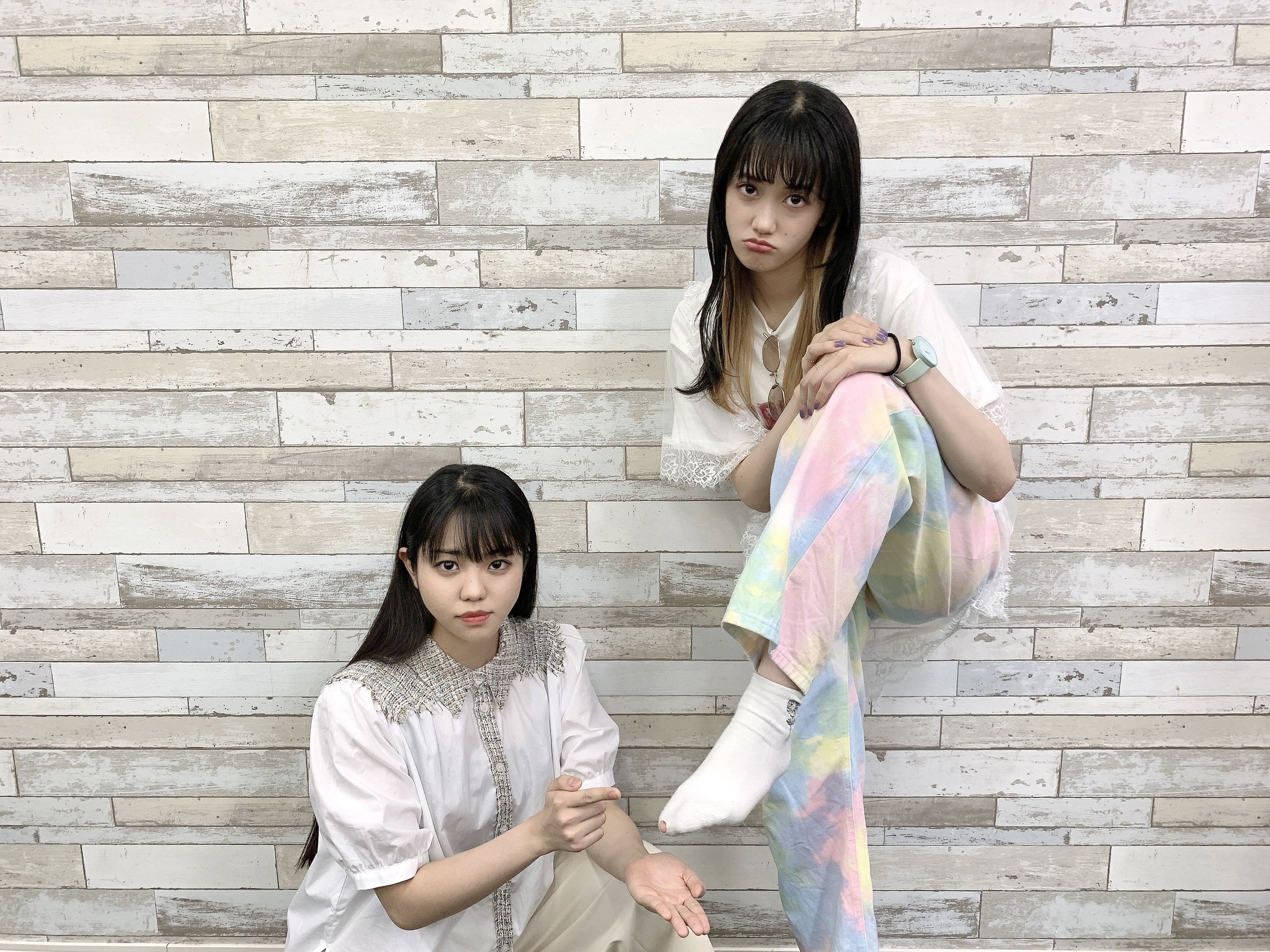 佐藤日向・小泉萌香のバトってダイナソー サイン入りチェキ 佐藤日向・小泉萌香のバトってダイナソー サイン入りチェキ