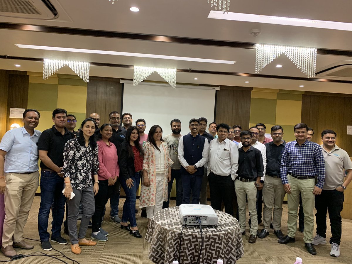 ContinuousL's tweet photo. It was a pleasure to conduct first ever in-house Leadership Development Program for the top leaders a very fast growing organization.
#HRExcellence #hrconsulting #hrscan #learninganddevelopment #leadershipdevelopment #leadershipdevelopmentprogram #continuouslearning @kdabawala https://t.co/RWT5dm6ROJ
