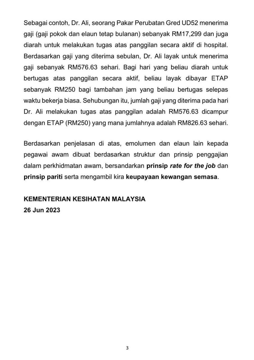 HKontrak's tweet photo. Wahai @KKMPutrajaya @DrZalihaMustafa

1. Tajuk adalah penjelasan isu elaun oncall Pegawai Perubatan, kenapa gunakan gaji Pakar Perubatan RM 18,000 sebagai contoh? Beza jawatan &amp; beza gred. 
 
2. Contoh ETAP yang digunakan adalah RM220 untuk pegawai perubatan, - https://t.co/XZD3v0uULk