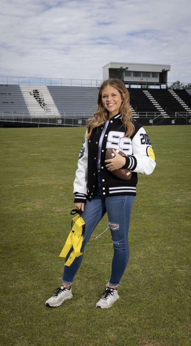 The Jungle tweet media