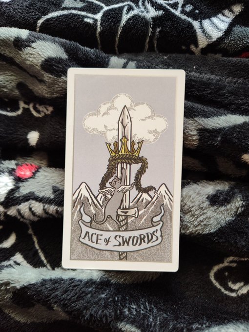 26 червня ваша #картадня у #таро це - туз мечів! Тяжкі питання будуть вирішені, закриються якісь давні<a href="/tag/%D0%BA%D0%B0%D1%80%D1%82%D0%B0%D0%B4%D0%BD%D1%8F"class="tags">#картадня</a><a href="/tag/%D1%82%D0%B0%D1%80%D0%BE"class="tags">#таро</a>