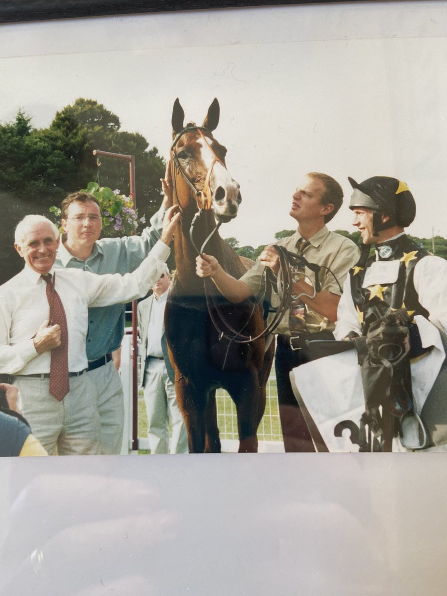 Well done Polly Pocket. Good to see these colours back in action🙂