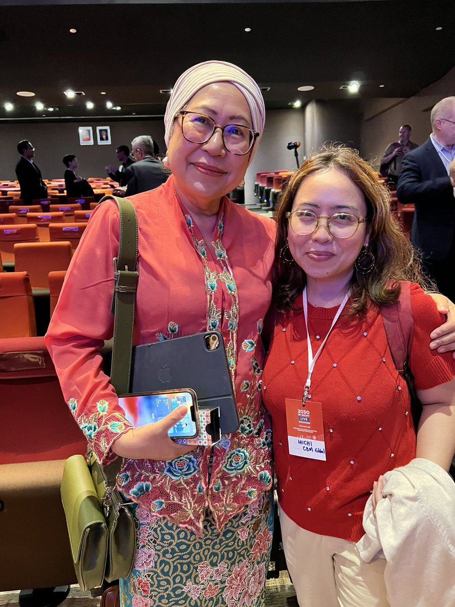 Over the moon to meet @JemilahMahmood & listen to her inspiring presentation & stories at the @IAPB1 #2030InSight 💖