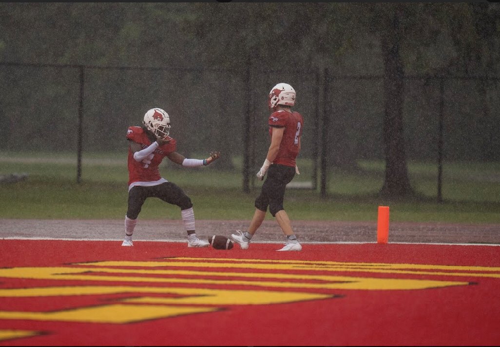 GrantLee_4's tweet photo. A pick and a qb tackle for loss against Etobicoke Eagles 

@Coach_Two3 @CoachCoax17 @CoachSBrady @CoachCollins @ktownarborist @CoachJdubSFA @Flightclub1 @CoachNezQU @CoachGalloway 

#picksix #osfl #intercepted #sophmore #rollStamps https://t.co/beHpQbhgYI