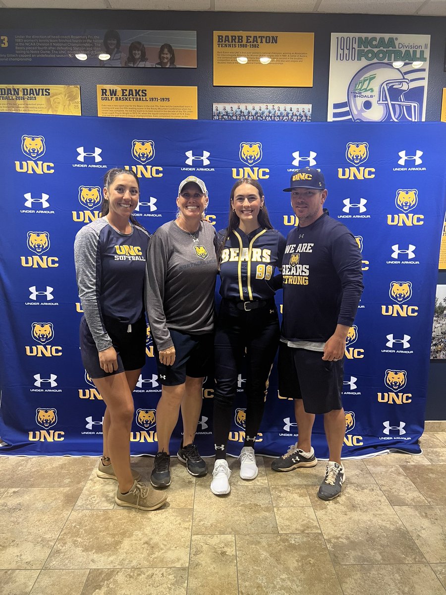 Lily Roush tweet media