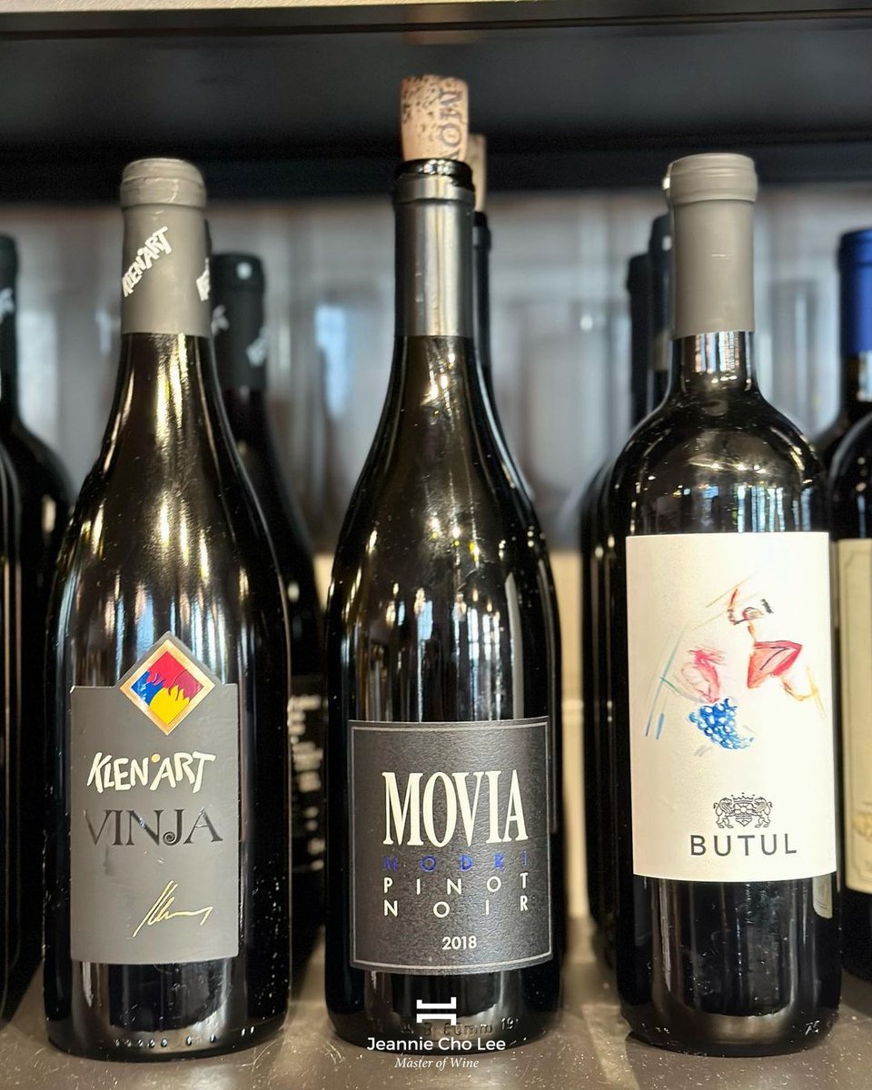 JeannieChoLee's tweet image. I live by this motto: It’s wine o’clock somewhere in this world! Enjoying some intense Malvasia &amp;amp; the interesting array of wines by Movia Wines!

#slovenianwine #slovenia #wineoclock #saturday #malvasia #wine #winetime #winetasting #winelover #masterofwine #winelife #wineoclock