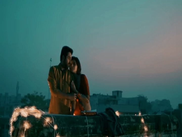 poet_savan's tweet photo. दिल को तिरी चाहत पे भरोसा भी बहुत है 
और तुझ से बिछड़ जाने का डर भी नहीं जाता

~अहमद फ़राज़ https://t.co/7ph64sVaRJ