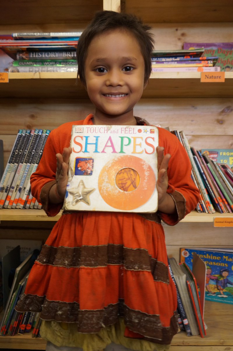 Reason #5 to support the @CommunityLibPro's annual fundraiser: kahaani, khel, khaana-- in our weekly Head Start to Reading program, young members share stories, games and food  #RightToRead 5/ milaap.org/fundraisers/su…