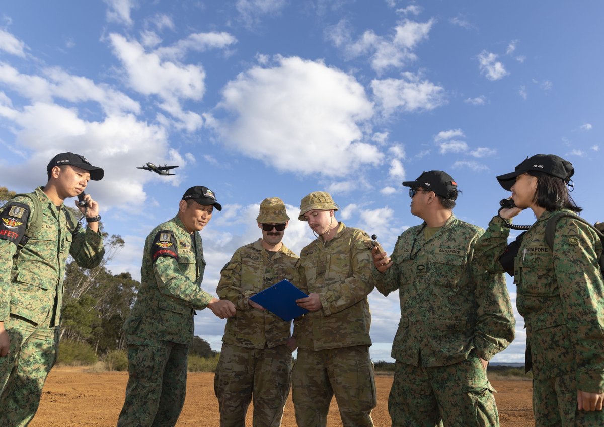 その他 Army Australia e Odgers The Australian Army at War 1976–2016 (Men-at-Arms): Neville