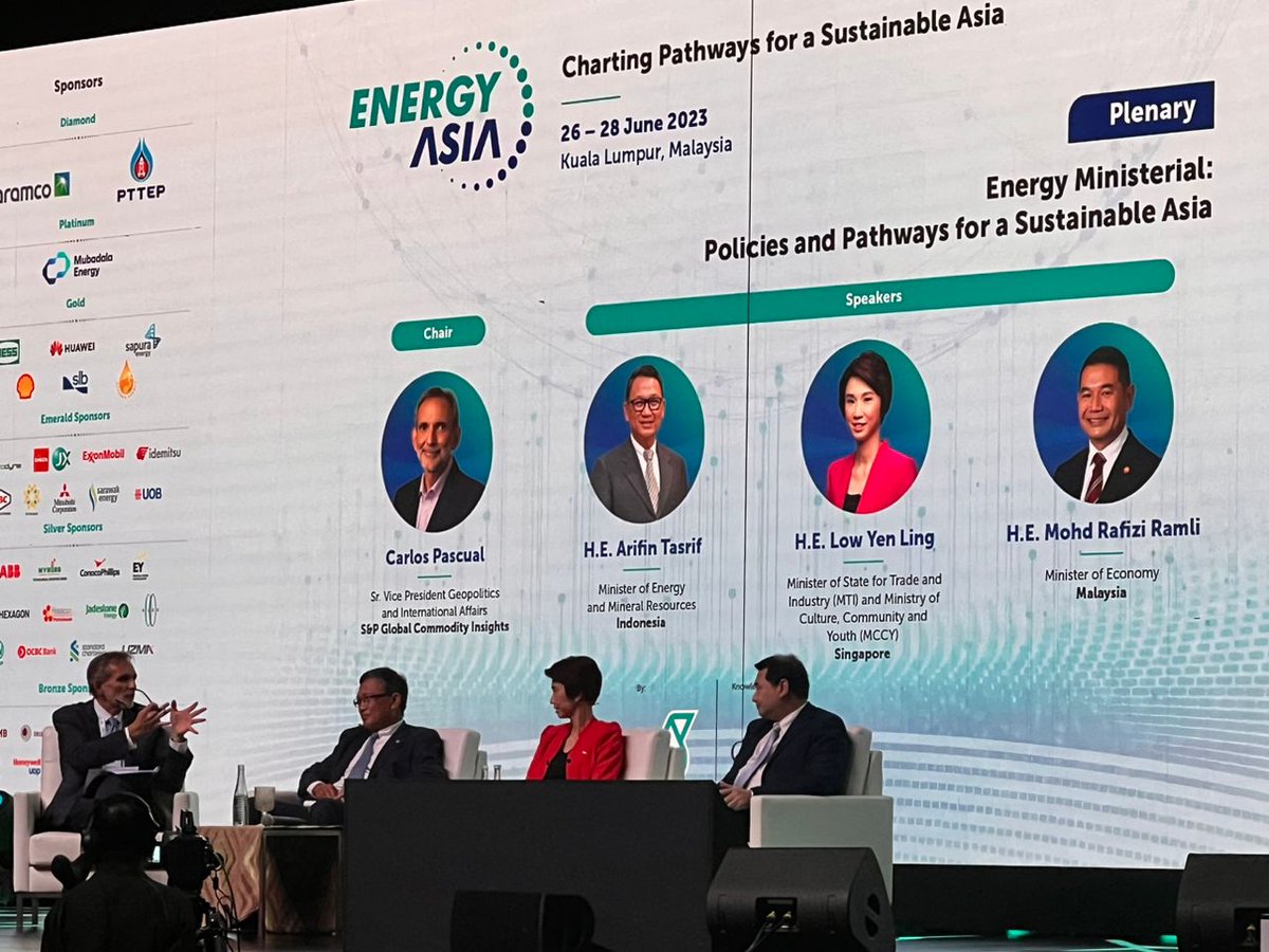 Important question - How can policymakers strike the right balance of energy trilemma; energy security, affordability and sustainability? 

Take away points from #EnergyAsia , as the urgency of the climate challenge grows, Malaysia, Indonesia and Singapore shared one voice which