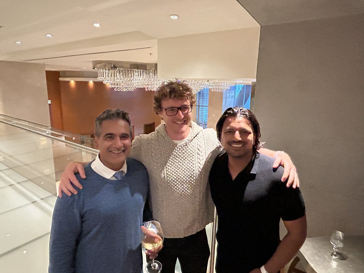 SunilSharmaCo's tweet photo. Great pre-event dinner tonight hosted by @fundayagency and @TS_Toronto with @danielnestor @paddycosgrave @notionport @jordanfliegel @eva_toronto @NLeBlanc_ and so many more! Let’s go @CollisionHQ ! #CollisionConf https://t.co/SX6V4a9ZRa