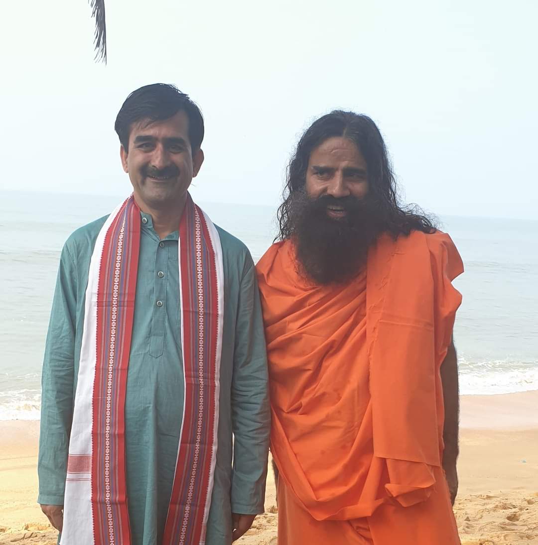 गुस्सा आए तो रूकना सीखे
....और.....
गलती हो जाए तो झुकना सीखें,,,,
<a href="/Akash_bst/">आकाश</a> <a href="/Anand_arya246/">Anand Arya patanjali</a> <a href="/Balchan23470990/">Balchand sharma</a> <a href="/BhagirathNain6/">Bhagirath Nain</a> <a href="/bijay_poonam/">Poonam Bijay सनातनी</a> <a href="/DrJaideepArya/">Dr Jaideep Arya जयदीप आर्य</a> <a href="/HaribanshShukl4/">हरिबंश शुक्ल🇮🇳राष्ट्रभक्त_सोशल_योगी</a> <a href="/HaribanshShukl4/">हरिबंश शुक्ल🇮🇳राष्ट्रभक्त_सोशल_योगी</a> <a href="/HarphoolSen4/">Harphool Sen</a> <a href="/HanumanRolania/">हनुमान आर्य</a> <a href="/Sanjivani_MPYS/">Sanjivani_MPYS #SocialYogi</a> <a href="/Santosh00455545/">सोशल योगी सन्तोष @</a> <a href="/UshaBhagat16/">Usha Bhagat 🇮🇳राष्ट्रभक्त सोशल-योगीनी।</a> <a href="/Nikita_mpys/">Nikita Trivedi @ MPYS</a>