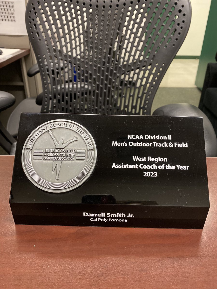 Coach D. Smith tweet media