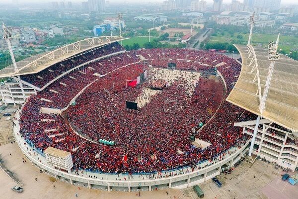BBU_BLACKPINK's tweet photo. #BLACKPINK will be the first KPOP ACT in history to headline a stadium concert in Vietnam!

BORN PINK TOUR in Hanoi this coming July 29-30 with over 40K Capacity!

#BORNPINK_WORLDTOUR @BLACKPINK https://t.co/pE6hqhgfTe