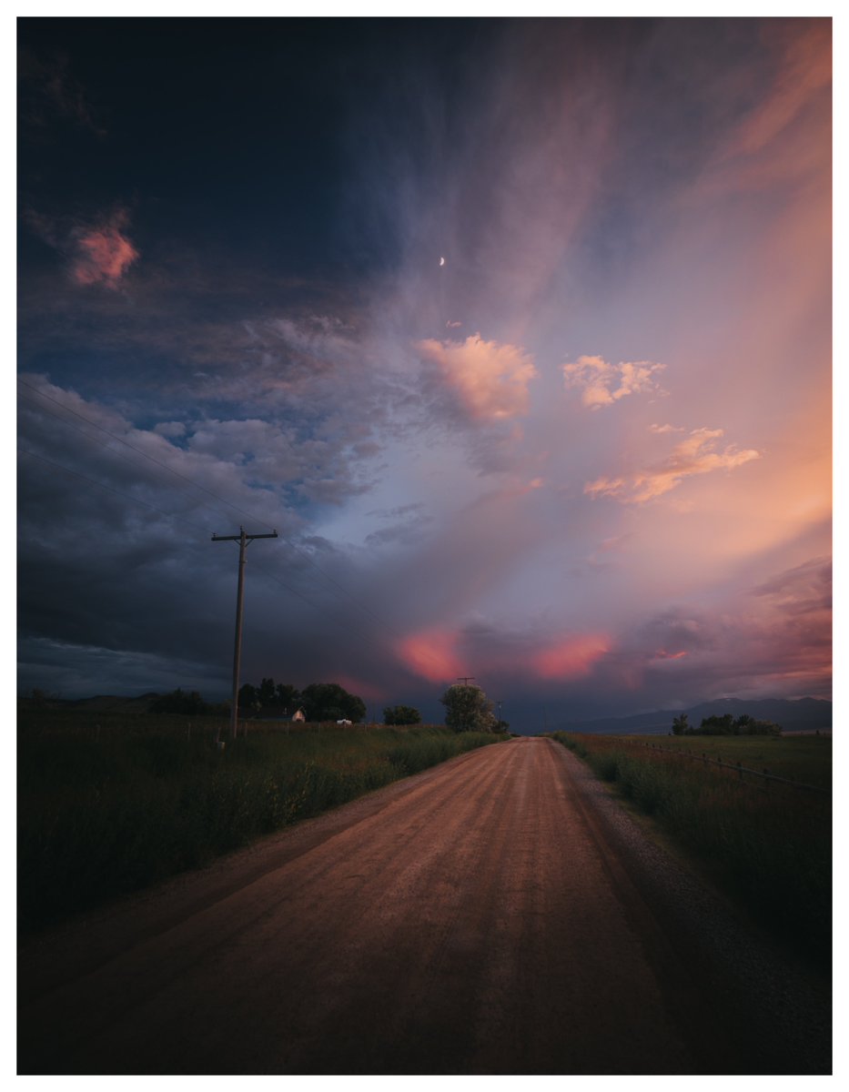clough_zac's tweet photo. A sky full of wonder https://t.co/r3oyRMWxlQ