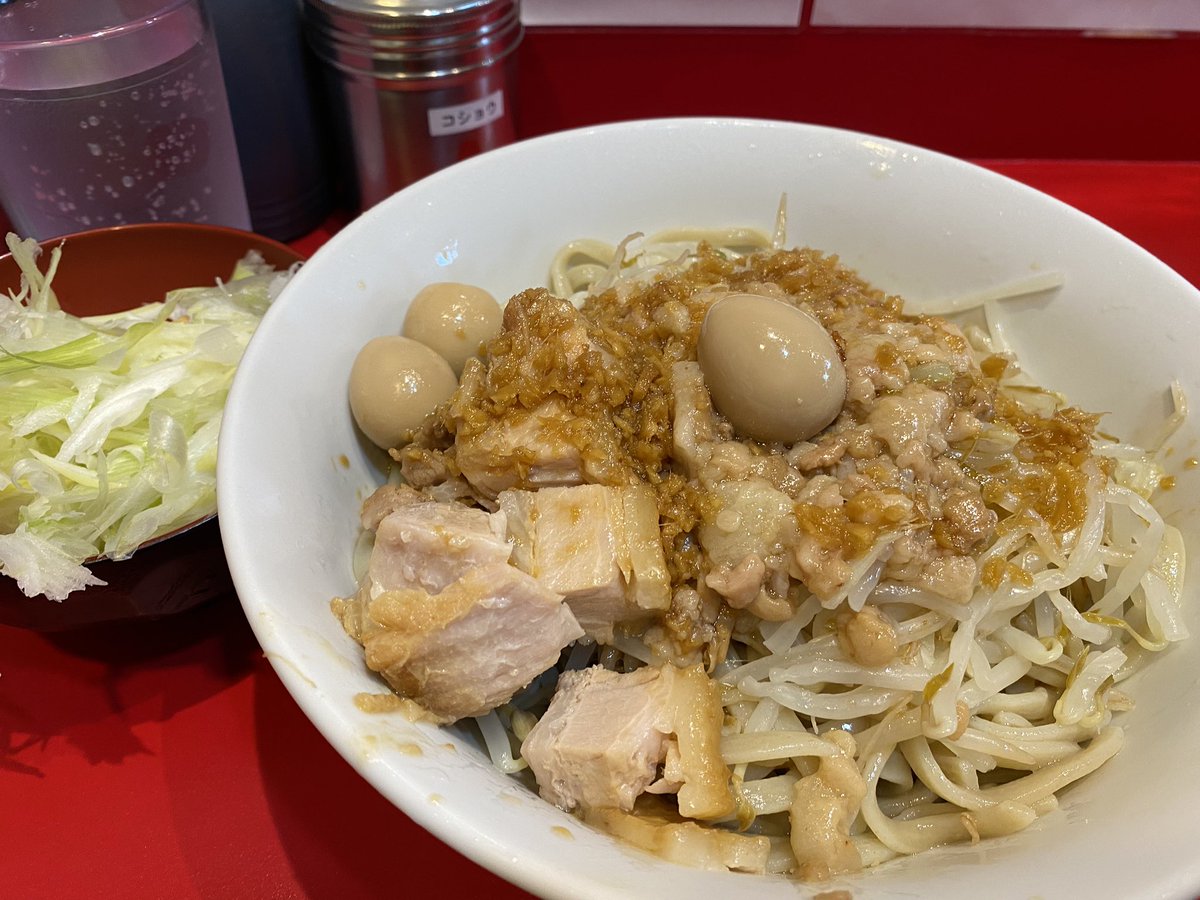 麺屋HERO
冷やし中華ｻﾝﾌﾞﾝﾉｲﾁ
ﾆﾝﾆｸﾔｻｲｽｸﾅﾒｱﾌﾞﾗ ネギ

これはうまい😋
さっぱりして良いかも👍
次回はお酢プラスだなぁ😋

ｺﾞﾁｿ━(人 'ч'｡)━ｻﾏｯ