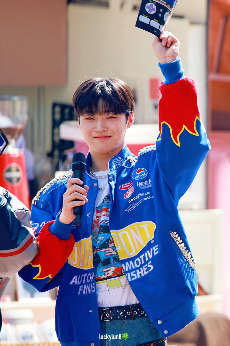 230617 음악중심 첫 미니팬미팅 HD 🥟

#루네이트 #은섭 #LUN8 #EUNSEOP