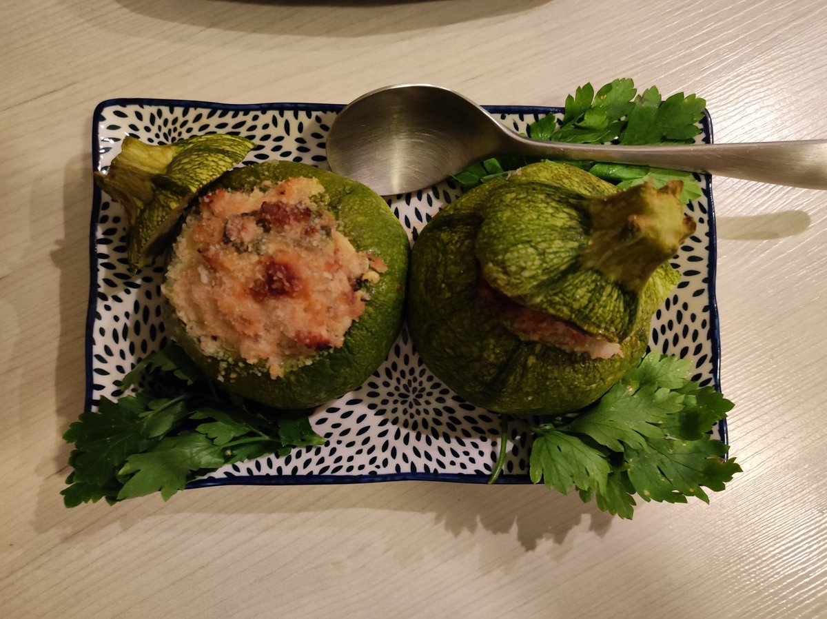 nonnaLella51's tweet photo. #Zucchine #Tonde #Ripiene #secondipiatti #cucina #italiana #cucinare #ricette #scritteamano #tradizioni #famiglia #nonna #blogcucina #cibo #food #FoodieBeauty #foodblogger #homemade #eat #cooking #foodie #foodies #foodlover #foodlovers #yummy https://t.co/uaMbzdk2S5