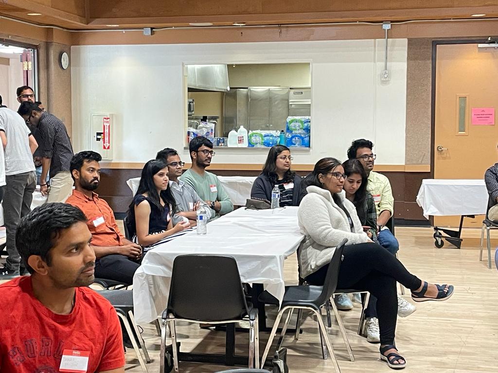ponguru's tweet image. ❤️ #IIITHTurns25 years alumni meet up in #SanFrancisco ❤️. Amazing curiosity about { @iiit_hyderabad academics / start-up culture} in India. Alumni from #Classof2002 to #Classof2022 attended. Met with a few other well-wishers around. #IIITHStudentsRock #ProfGiri #Back2Columbia