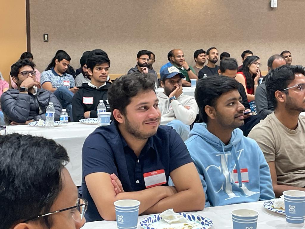ponguru's tweet image. ❤️ #IIITHTurns25 years alumni meet up in #SanFrancisco ❤️. Amazing curiosity about { @iiit_hyderabad academics / start-up culture} in India. Alumni from #Classof2002 to #Classof2022 attended. Met with a few other well-wishers around. #IIITHStudentsRock #ProfGiri #Back2Columbia