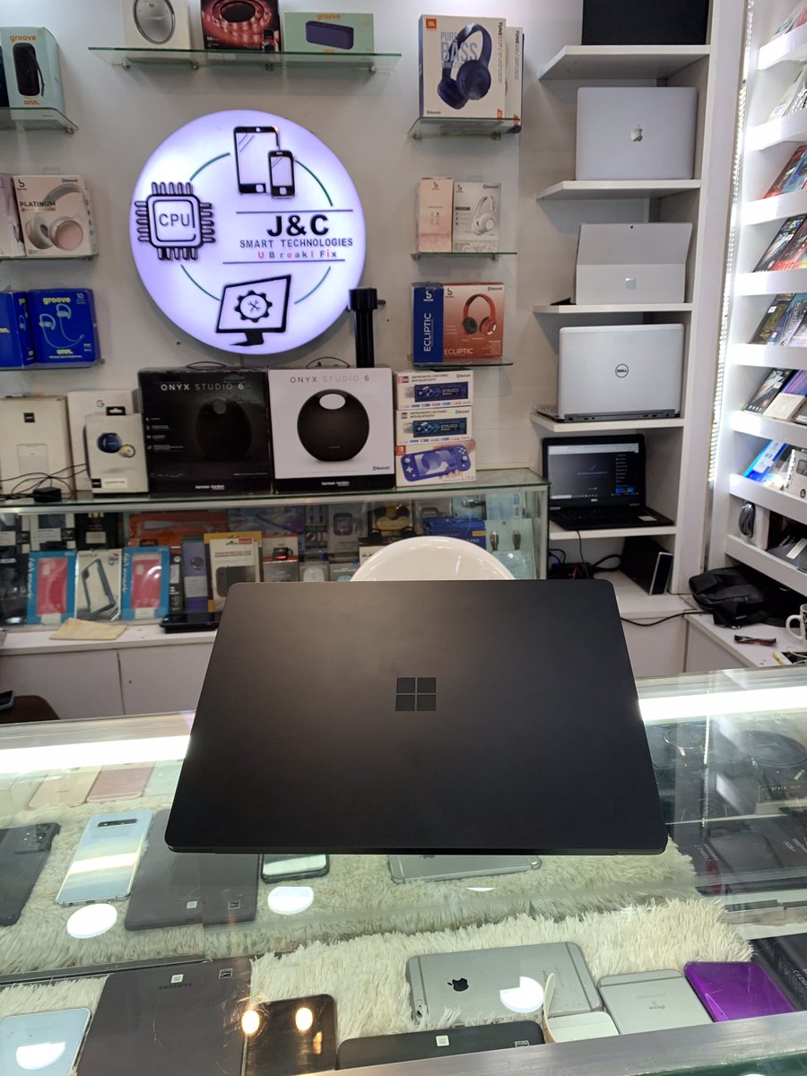 jcsmarttec's tweet photo. We have original and legit gadgets
At an affordable price 
You can visit us at kooki tower level 6 room 613
Call/WhatsApp us on 0740696227 https://t.co/XTAS25mAEy