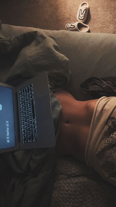 up late tryna finally get my shit together https://t.co/zgLINTjR4j<a href="/tag/paypig"class="tags"><span>#paypig</span></a><a href="/tag/newbie"class="tags"><span>#newbie</span></a><a href="/tag/onlyfans"class="tags"><span>#onlyfans</span></a>