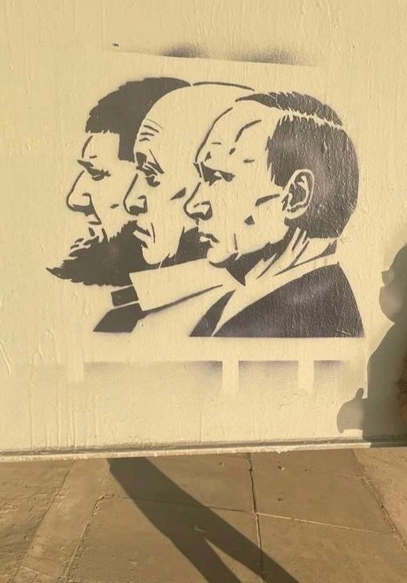 revnitel's tweet photo. Если у вас плохой день, то подумайте о том, что кто-то набил себе такую татуху https://t.co/lYez0UKScu