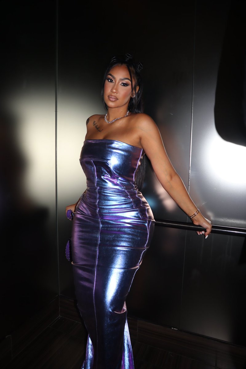 queennaija's tweet image. I would blame me too 💕