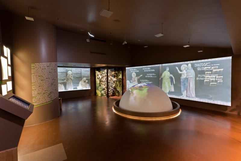 SkylabStudios_'s tweet image. Hai mai visitato il #MUMA di #Assisi? Il Museo Missionario Indios dei frati Cappuccini dell’Umbria in Amazzonia è un museo multimediale e interattivo. Visitalo anche comodamente da casa grazie al suo #Virtual Tour made in #SkylabStudios! vrcity.it/mumavr1/