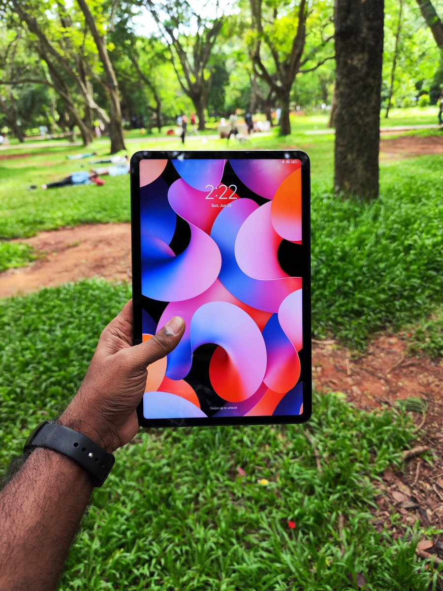 SudeepNbr's tweet photo. Had a wonderful #MiFanMeetup yesterday with @MiFCBengaluru members. This time, we got to experience the mighty #XiaomiPad6, thanks to @themakeavish & @potato_lovah!
Totally loved its vibrant display & brilliant audio quality, even under bright sunlight and open space. https://t.co/oS5m9Ifsgp