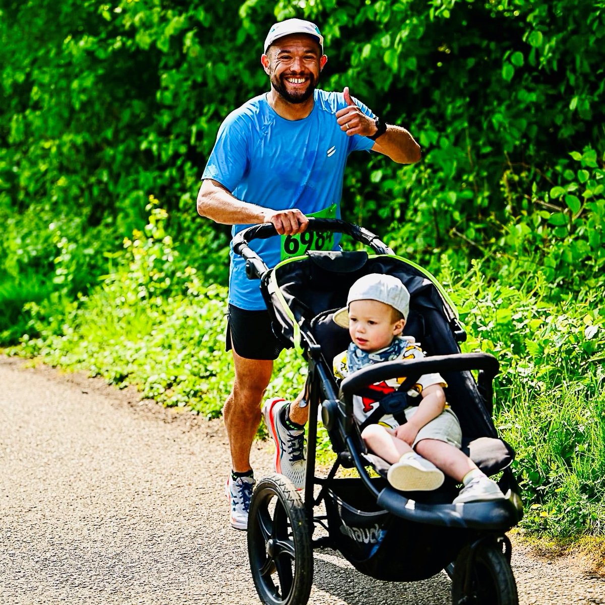 "You can’t beat that feeling of seeing your family at the finish line."

Post-Father's Day #MondayMotivation from Tribe member Edd: bit.ly/39mUk0X

📸: Edd wears the Endure Tee in Fresh Blue
#TreadLightly #tribesports