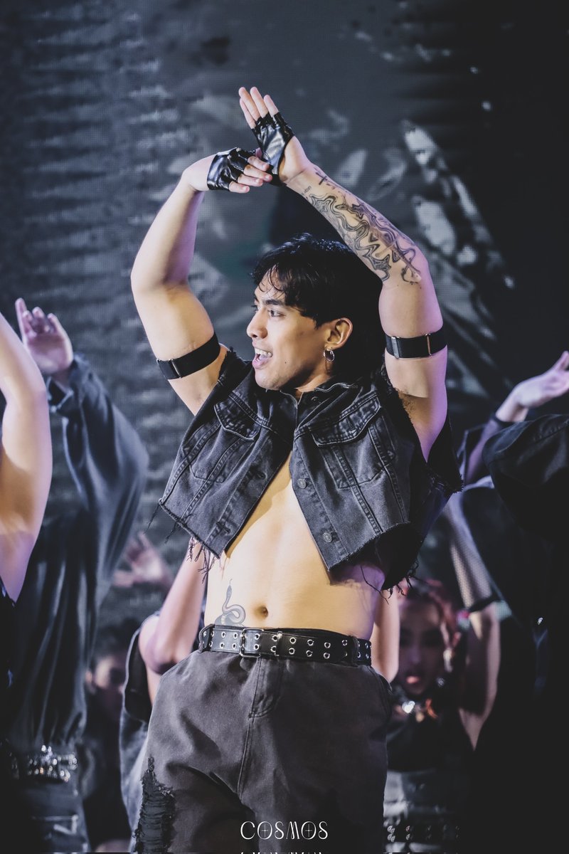cosmos_mediaph's tweet photo. i remember having a fansite acct dedicated to Joshua Decena (2019 kpop cg dayzz) tapos finally nakita ko na ulit sya magperform with A-Team pa 🔥 Congratulations @JoshuaDecena_ and @ATeamPH_ !

#ATeamPHTheDemoVol9 https://t.co/vRtbfyLp4M