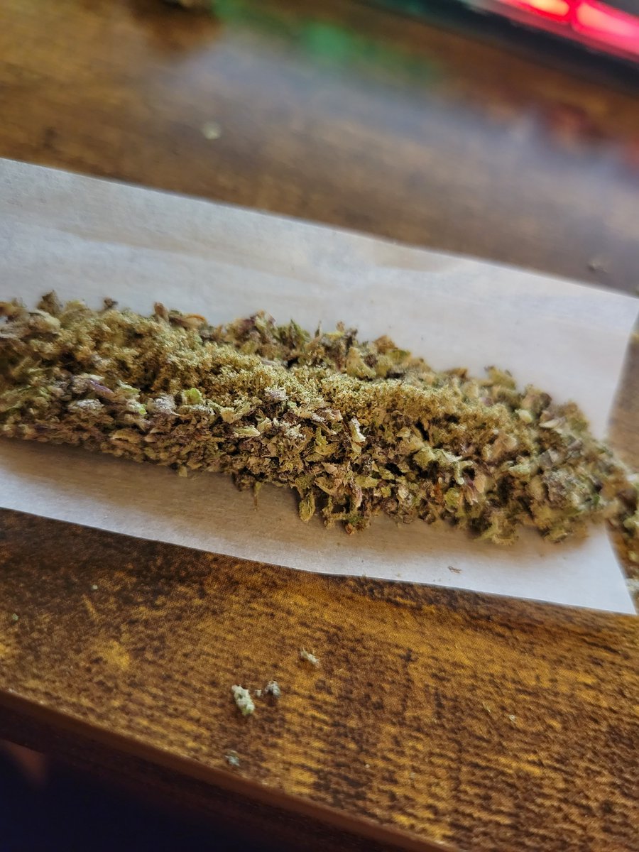 Lets see what this kief joint has to say to my micro trip shall we?