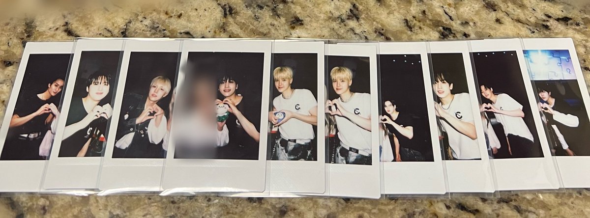 bryyyaanna's tweet photo. My snapshots 🥰🥰 #CRAVITY_1ST_WORLD_TOUR #cravity #cravityinLA #CRAVITYinDALLAS https://t.co/8vTX6dujxv