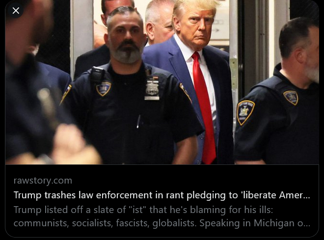 Trump Hates Police...now
#BluePride #ProudBlue #ProudBlueVets #FreshResists #DemVoice1 
-- As TFG continues to  melt down he further alienates himself from civil society 
-- Nationwide there are more than 2 million sworn officers, most often the have wives who all vote, some have…