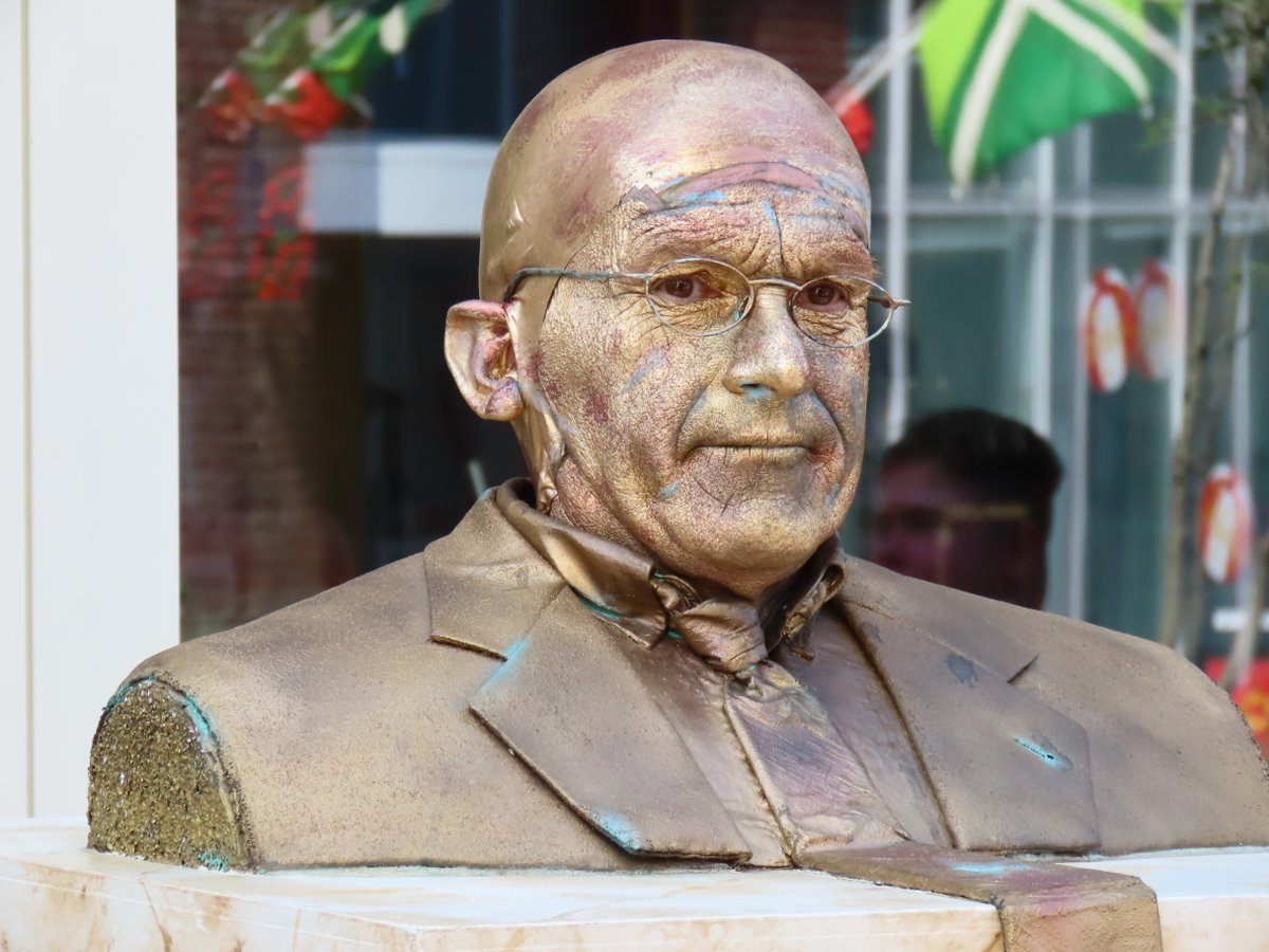inde8erhoek's tweet photo. Levende beelden afgelopen dagen in de binnenstad van Doetinchem. Dat leverde mooie beelden op.
#LivingStatues #jedoethetindeachterhoek #jedoethetinde8erhoek #gelderland #achterhoek #Doetinchem Foto's Loes Bloemberg https://t.co/KeqVqnmBY4