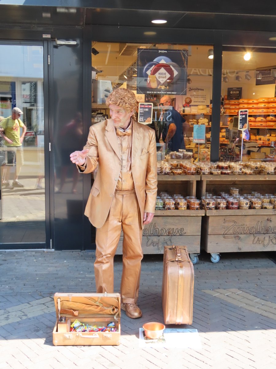 inde8erhoek's tweet photo. Levende beelden afgelopen dagen in de binnenstad van Doetinchem. Dat leverde mooie beelden op.
#LivingStatues #jedoethetindeachterhoek #jedoethetinde8erhoek #gelderland #achterhoek #Doetinchem Foto's Loes Bloemberg https://t.co/CkeAS5N26F