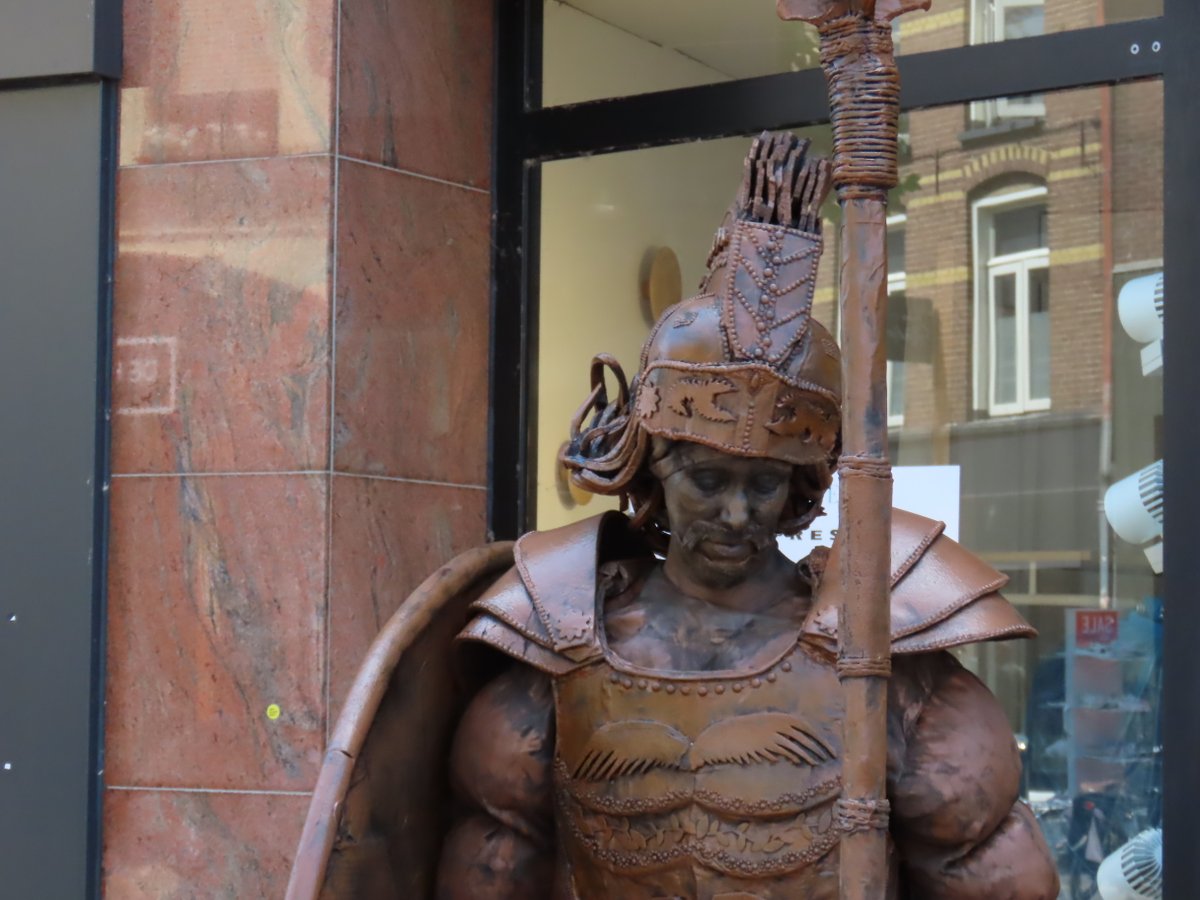 inde8erhoek's tweet photo. Levende beelden afgelopen dagen in de binnenstad van Doetinchem. Dat leverde mooie beelden op.
#LivingStatues #jedoethetindeachterhoek #jedoethetinde8erhoek #gelderland #achterhoek #Doetinchem Foto's Loes Bloemberg https://t.co/v3QcrhbhXw