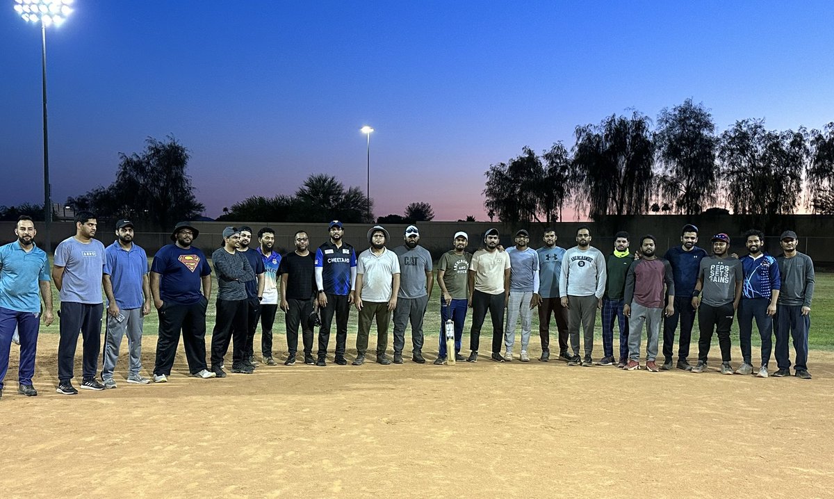kingchiru15's tweet photo. Rebels vs Gunners, 6/25: Amazing match and it’s a much needed win for us. 🎉😊👏 great performances guys. @allrounder1008 @MDeepak_K @KolisettiMadhu &amp; our team. 
#Rebels #Gunners #2023SummerLeague #CricketPhoenix #CricClubs #MatchUnderLights 1/2 https://t.co/sid5GhVLVl