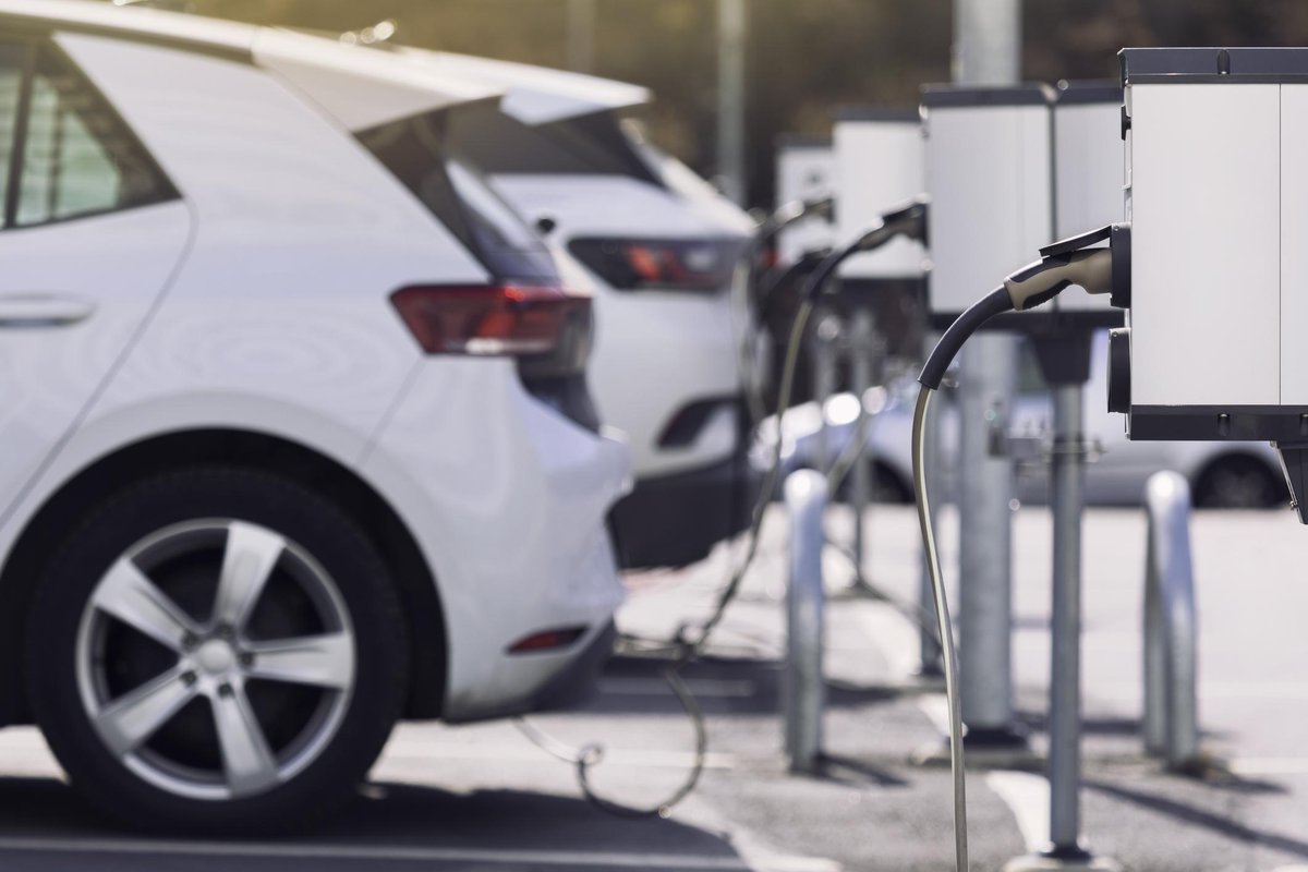 Womble Bond Dickinson has advised longstanding client National Trust on its UK-wide roll-out of electric vehicle charging points for up to 280 sites across England, Wales and Northern Ireland 🔋🔌 ow.ly/3JKy104LVt8

#NetZero #GreenEnergy #EnergyLaw #UKEnergy