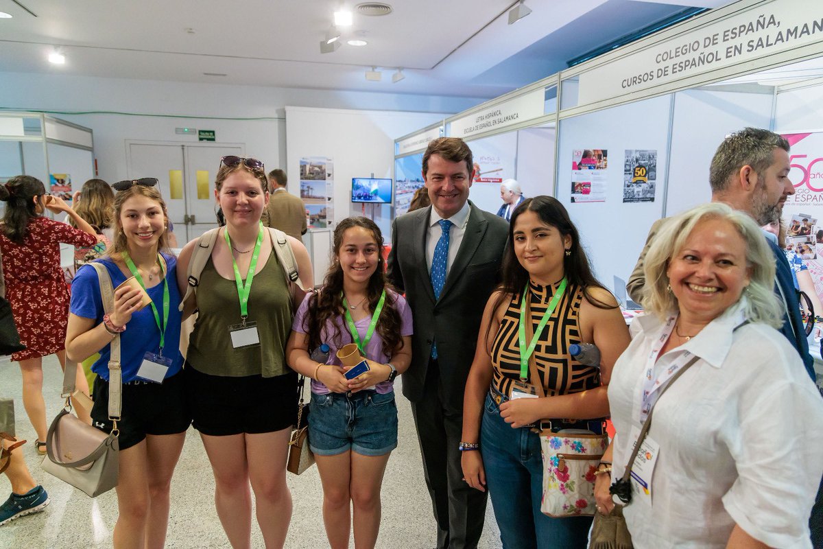 alferma1's tweet image. En #CastillayLeón creemos en la industria del español y apostamos por ella, como demuestra que seamos la única comunidad española con un plan específico para impulsar el sector del español para extranjeros. #EspañolParaTodos