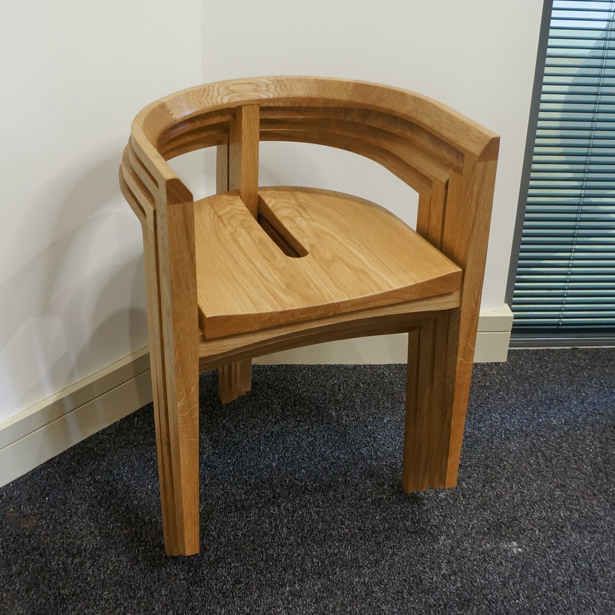 Dovetailors's tweet image. 🪑 Elevate your space with our exquisite Hand-Oiled Tripod Stackable Chairs!

dovetailors.co.uk/product/solid-…

#Dovetailors #StackingChair #ContemporaryChair