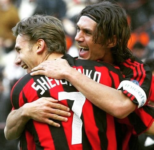 jksheva7's tweet photo. Buon compleanno capitano. La tua storia e quella della tua famiglia sono uniche. Hai scritto pagine importanti della storia del Milan. Ispirazione per tutti, leggenda - compagno e amico. Tanti auguri Paolo 🎂 🎉 https://t.co/y1kNJXoHqb