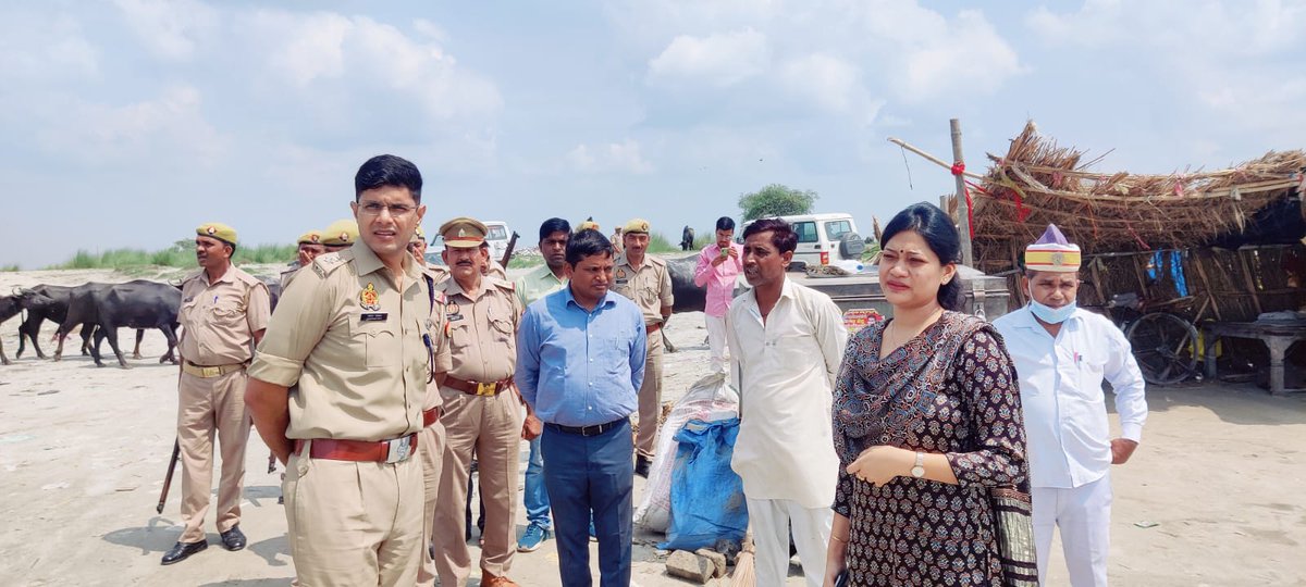DM Kasganj tweet media